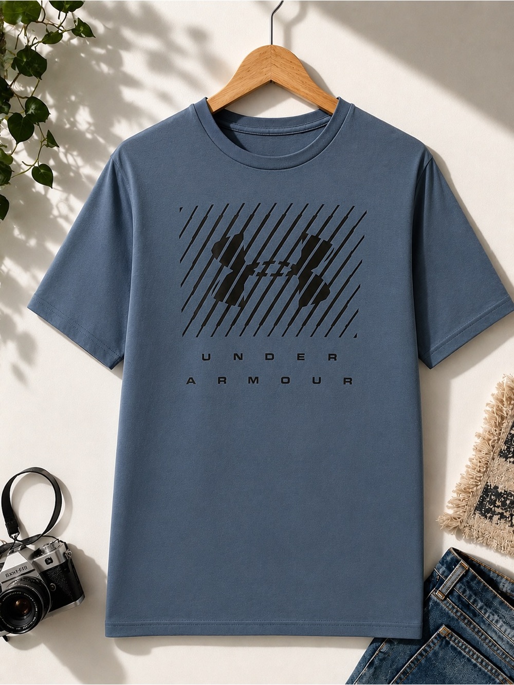 Blue Under Armour HeatGear Logo Graphic Tee Large